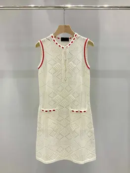 Новое вязаное платье Ringer с длинными рукавами и вырезами ранней весны